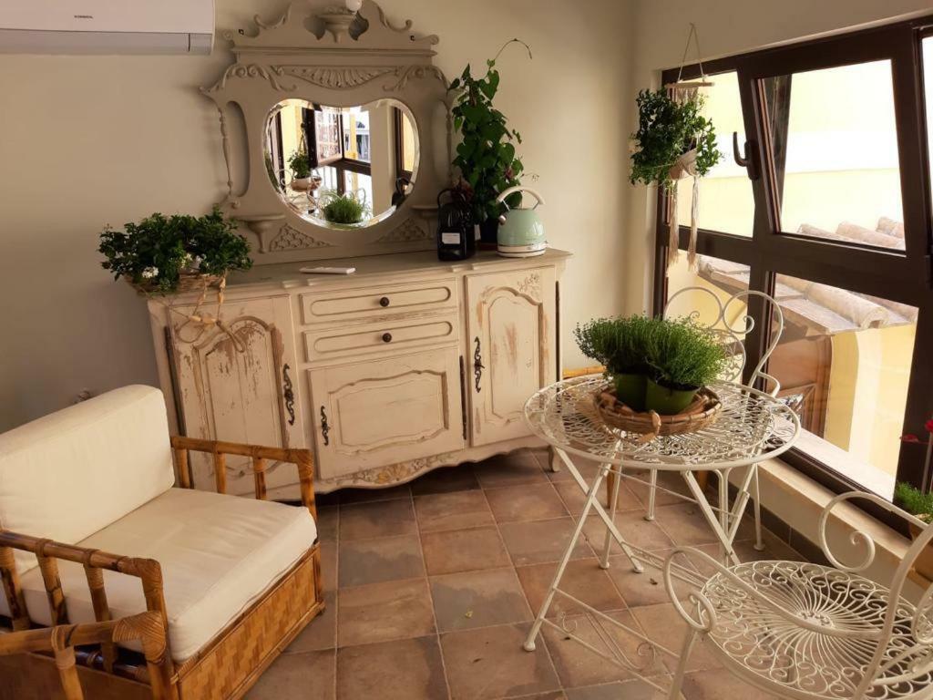 Hotel Le Stanze Del Borgo à Nettuno Extérieur photo
